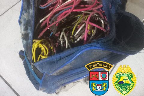 POLÍCIA MILITAR AGE RÁPIDO E DETÉM INDIVÍDUO POR FURTO EM PRÉDIO EM JACAREZINHO