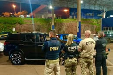 Em menos de duas horas, PRF recupera duas caminhonetes Hilux em ações distintas no Oeste do Paraná