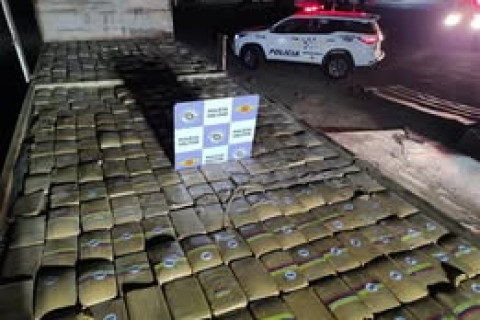 POLICIAMENTO RODOVIÁRIO REALIZA GRANDE APREENSÃO DE SKANK EM RODOVIA DE CANDIDO MOTA/SP