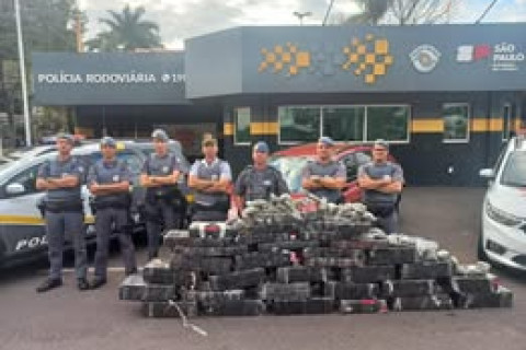POLICIAMENTO RODOVIÁRIO PRENDE TRAFICANTE EM RODOVIA DE MARÍLIA/SP