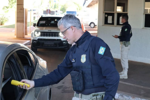 PRF encerra Operação Dia do Trabalho, em Foz do Iguaçu, com foco no combate à embriaguez ao volante