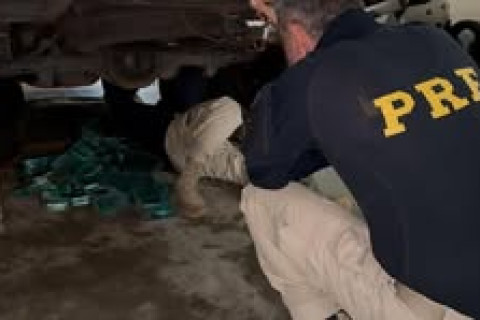PRF apreende quase 93 kg de cocaína em Presidente Castelo Branco/PR